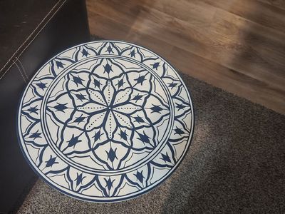 End table