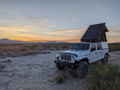 Gladiator & Overlanding Camper