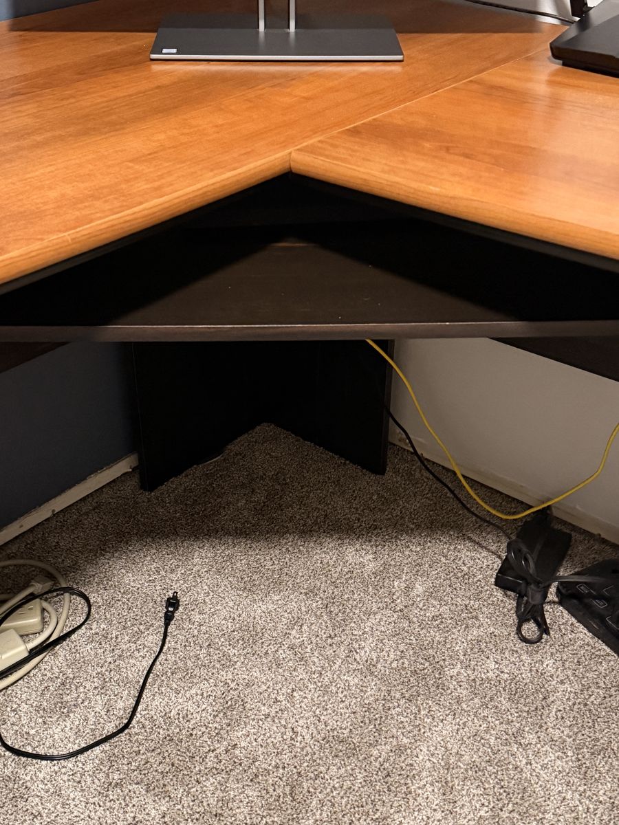 Sauder Harpor Desk