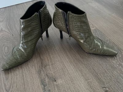 Zara Trafaluc Croc-Embossed Ankle Boots – Size 39