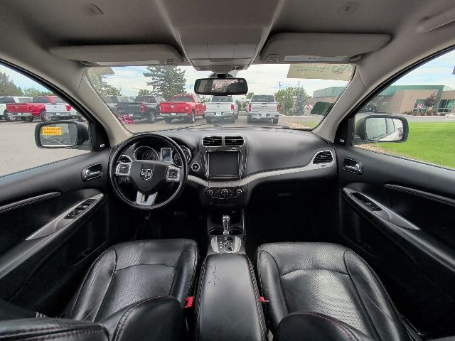 Main image 6