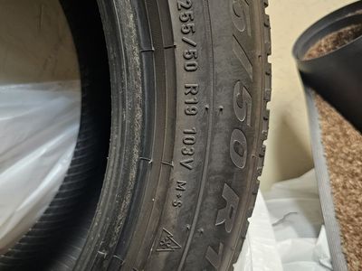 Pirelli Scorpion Winter: 2 front 235/50 R19 103V and 2 rear 255/50 R19 103V