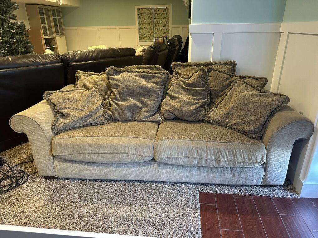 Sofa/ Couch