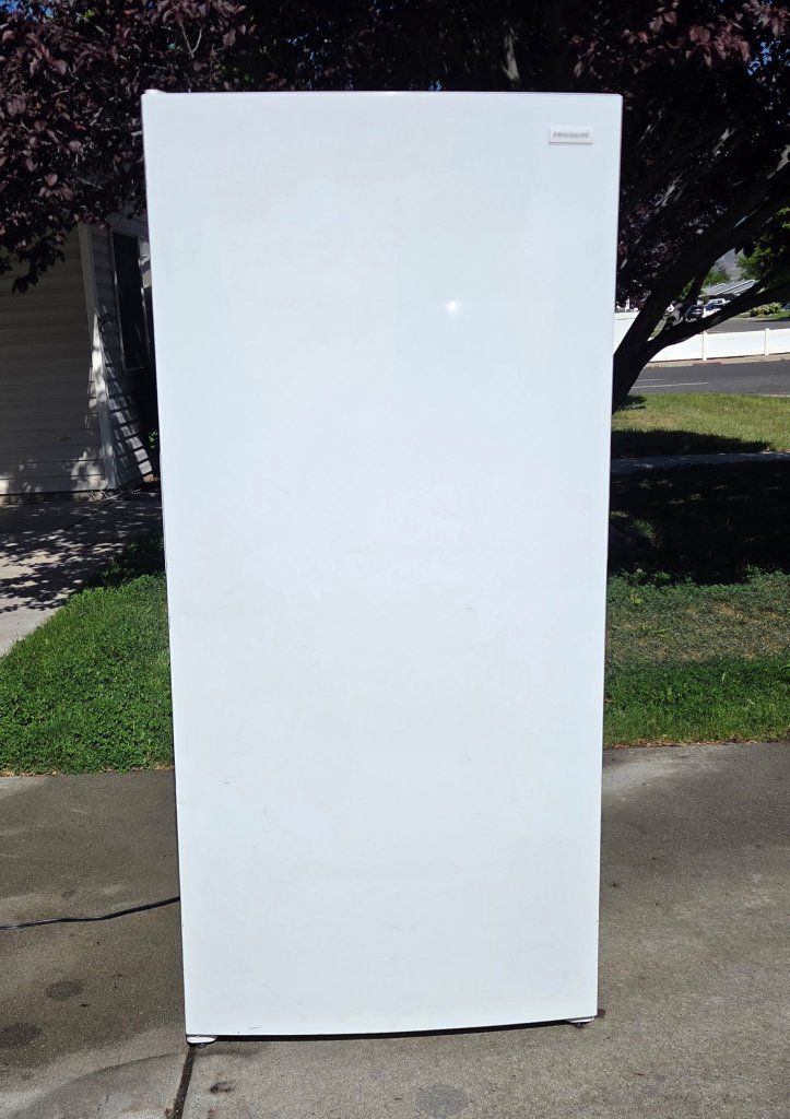 Fridgidaire Upright freeze