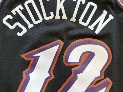 John Stockton 12 Utah Jazz NBA Vintage Basketball Jersey Black - Size XL