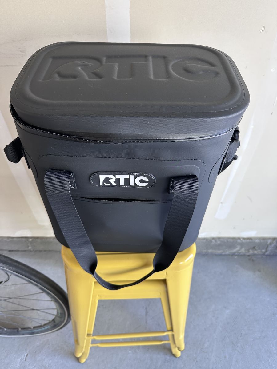 RTIC 20 Can Ultra-Tough Soft Cooler