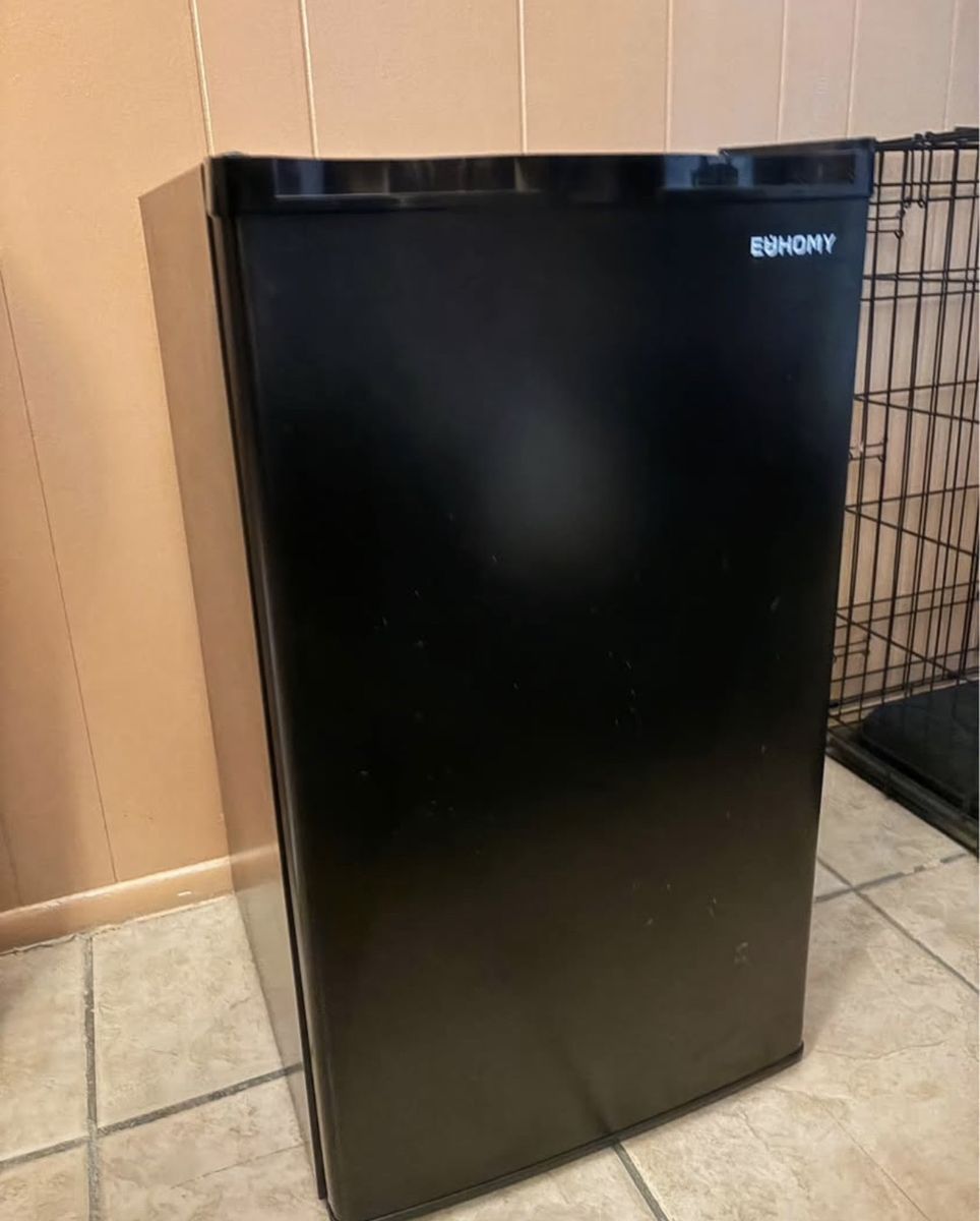 EUHOMY 3.2 Cu.Ft Mini Fridge with Freezer, Compact Refrigerator in Black