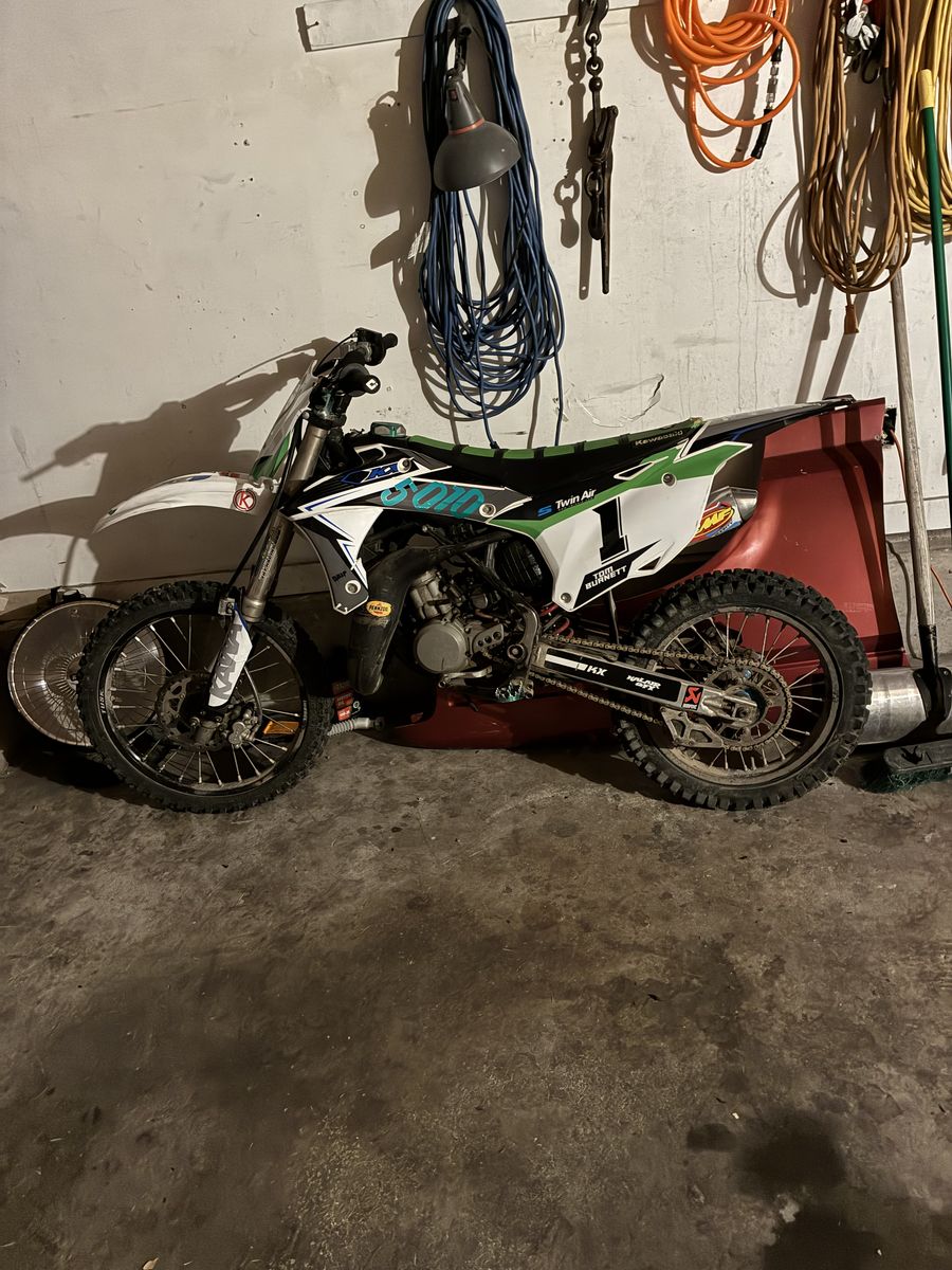 Kx 85 cc $3,500 Or Trade For Decent 450 cc. Dirt Bike. Or good running vehicle.