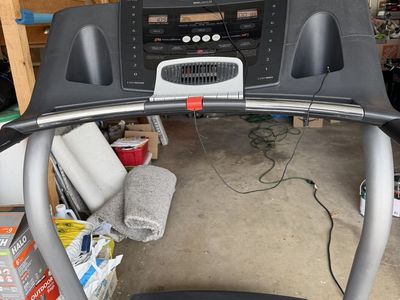 NordicTrack T7.2 Treadmill - Excellent Condition, Foldable for Easy Storage
