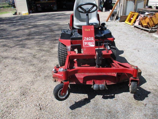 225 toro Groundsmaster, 25hp Vanguard-Daiatsu engine.