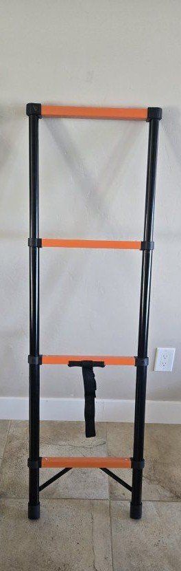 5 ft telescopic ladder new 330lb weight limit