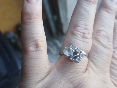 Sparkling Silver-Tone Cluster Ring with Clear Stones