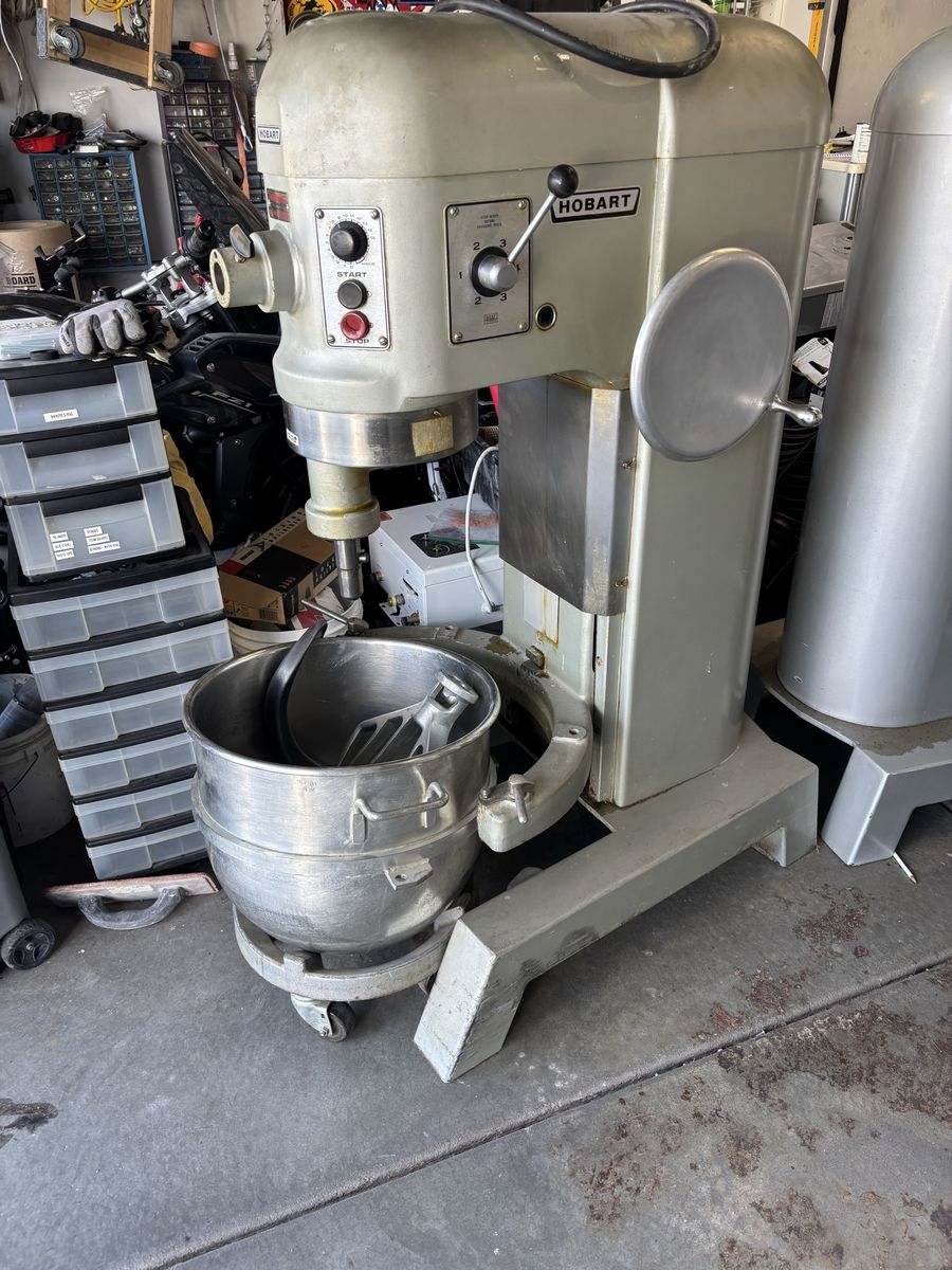 Hobart Commercial Floor Standing Mixer Heavy Duty Industrial H600T 60 quarts