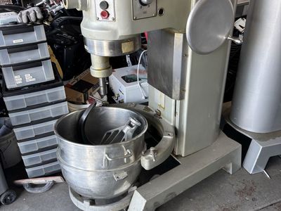 Hobart Commercial Floor Standing Mixer Heavy Duty Industrial H600T 60 quarts