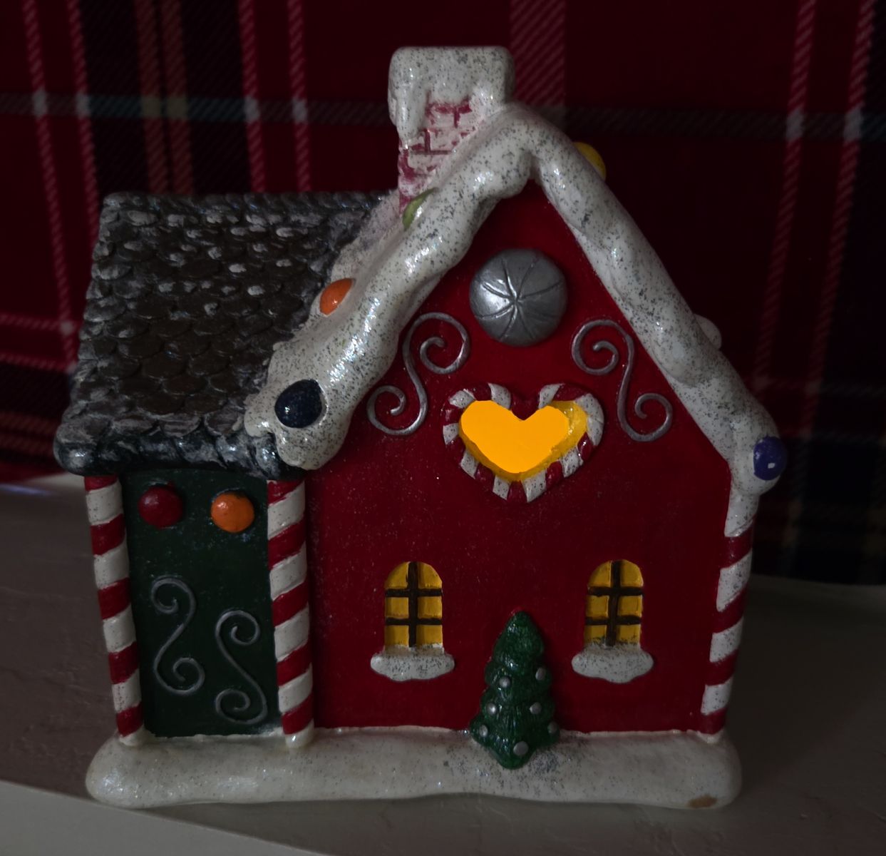 Main image 6