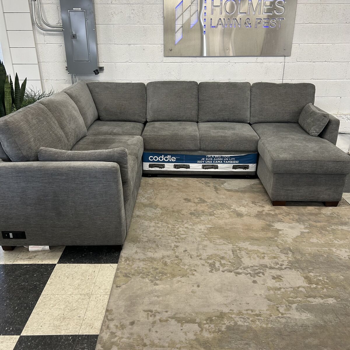 COSTCO CODDLE LUKE SLEEPER SECTIONAL W/ REVERSIBLE CHAISE AND STORAGE!