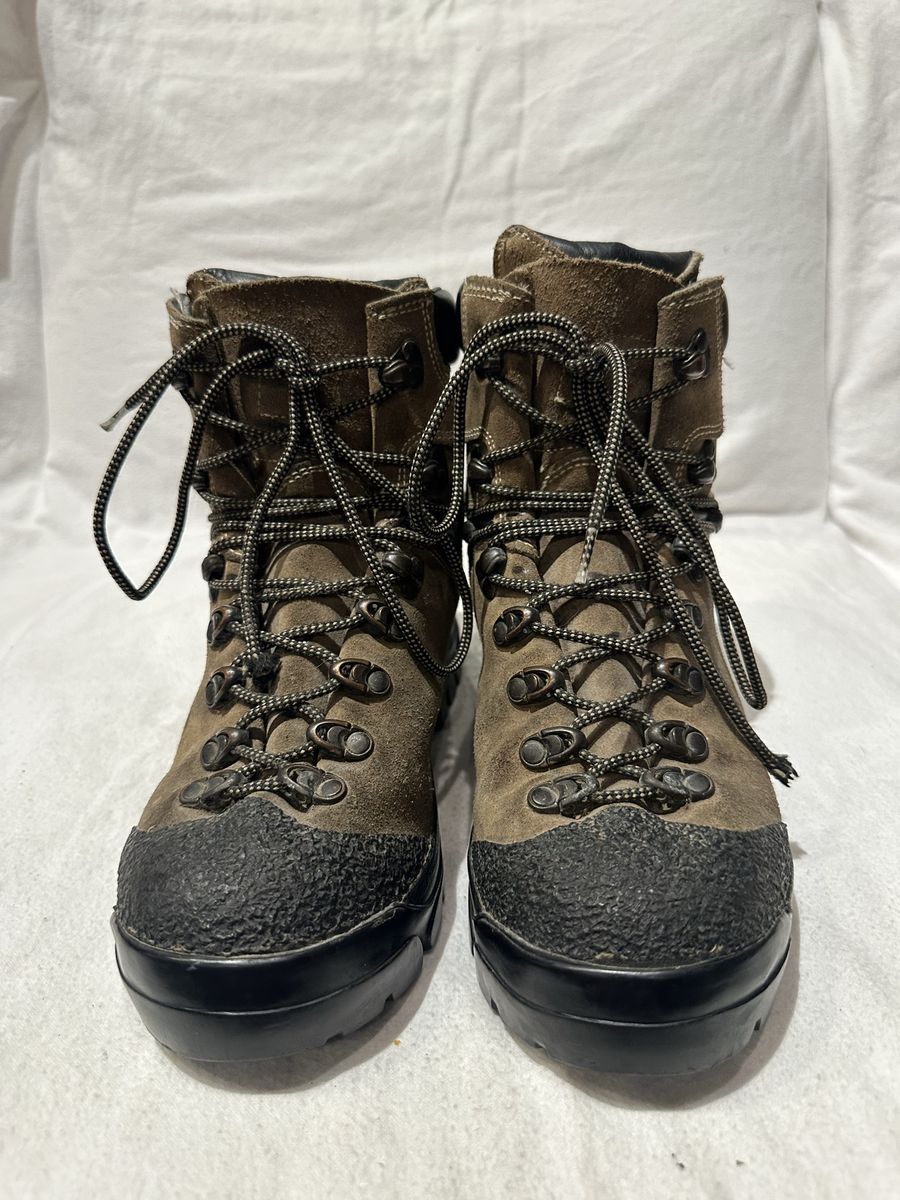 No brand womens sz 9 handmade leather hiking boots
