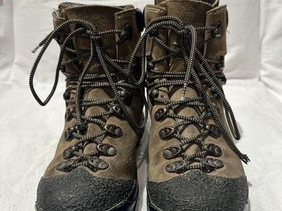 No brand womens sz 9 handmade leather hiking boots