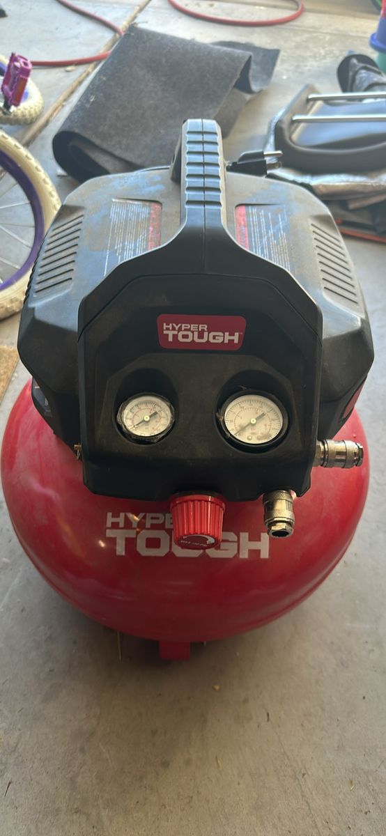 Hyper Tough 6 Gallon 150 PSI Pancake Air Compressor Used