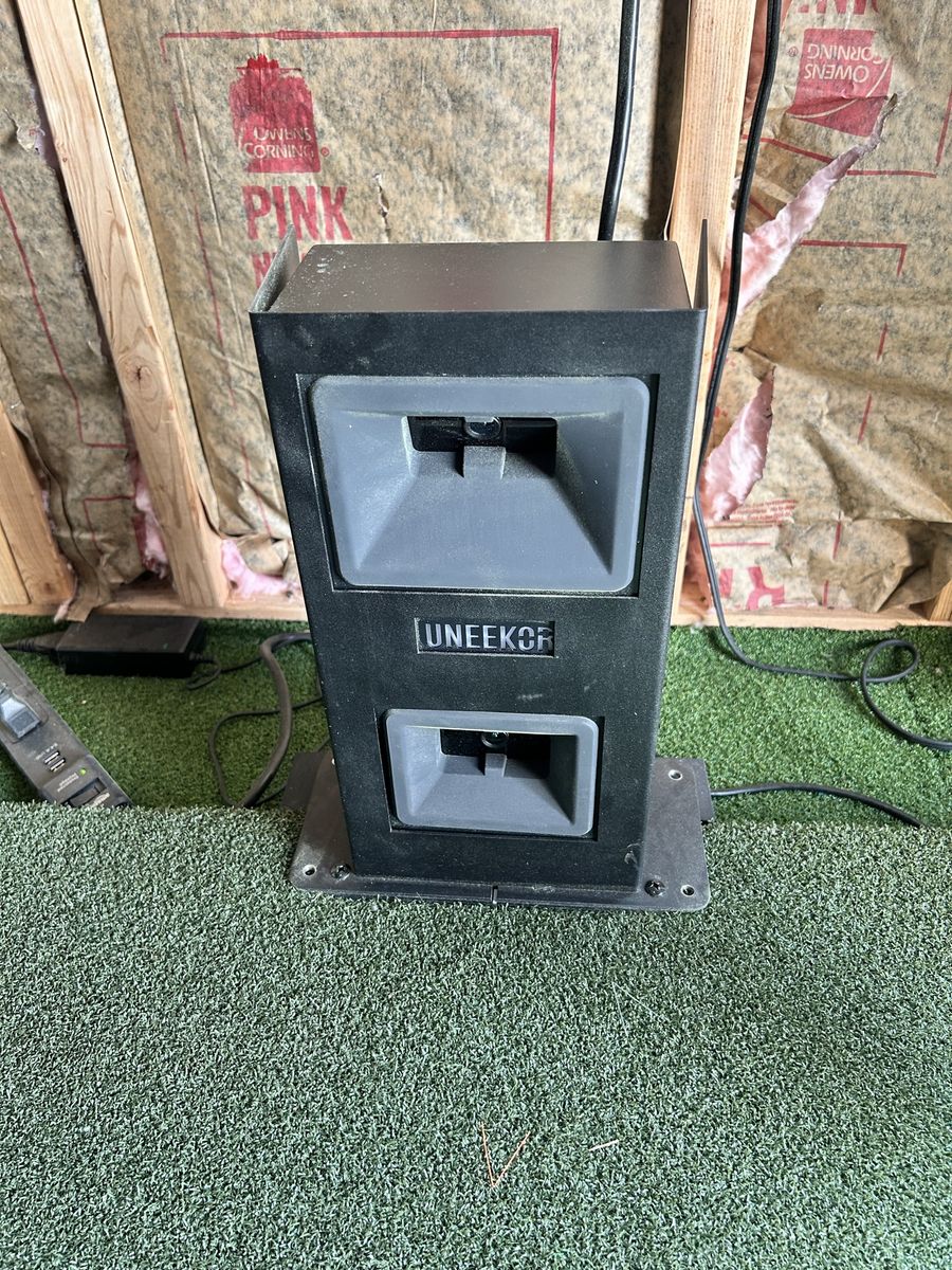 Uneekor EYE MINI LITE Golf Launch Monitor with Protective Case