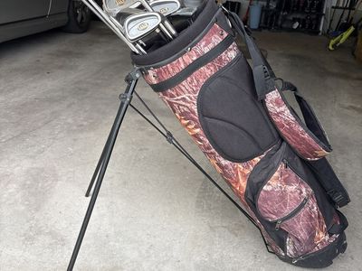 Golf bag and clubs