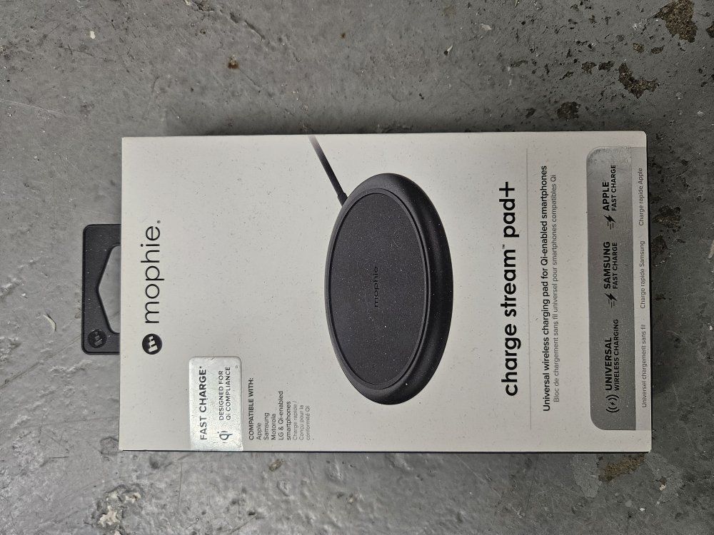 Mophie Charge Stream Pad & Fast Charger