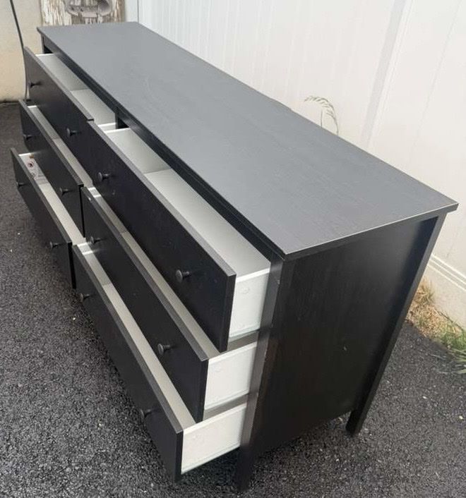Black dresser