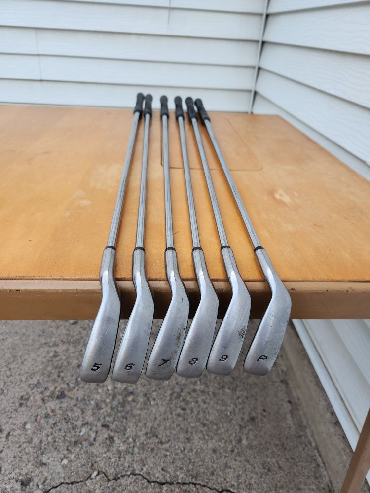 taylormade, golf irons, right hand, good condition