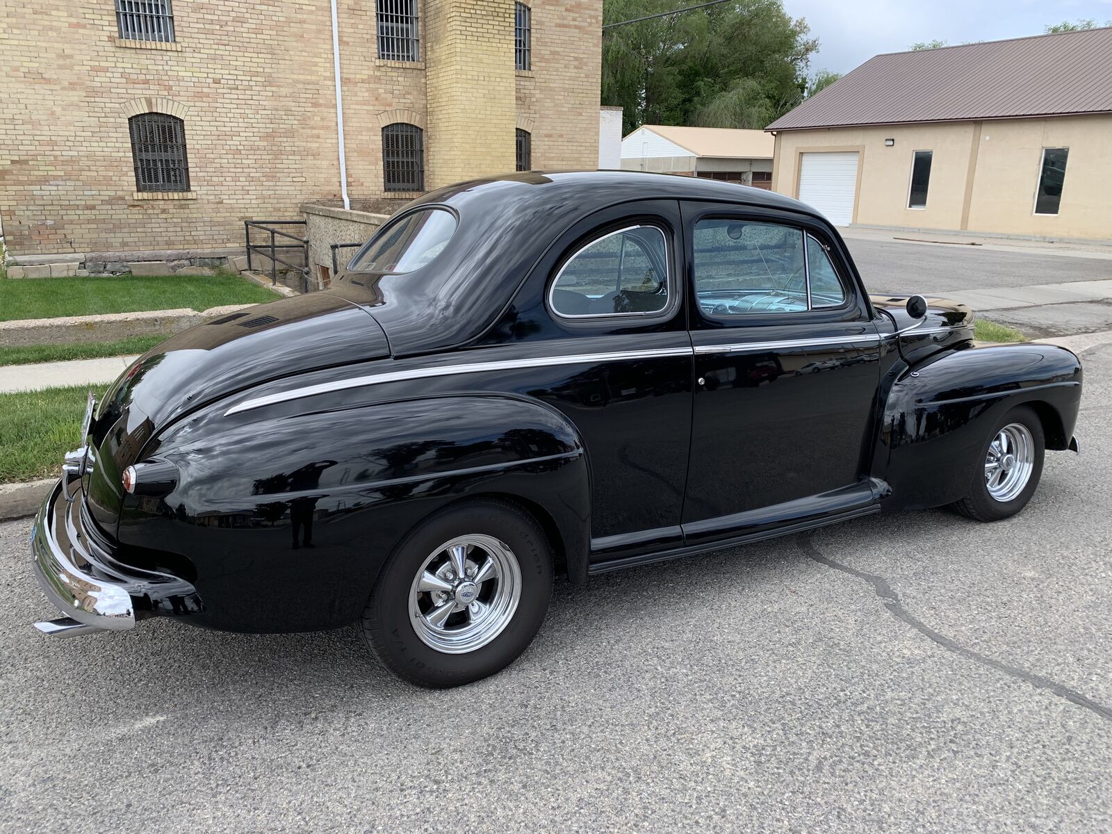 1946 FORD