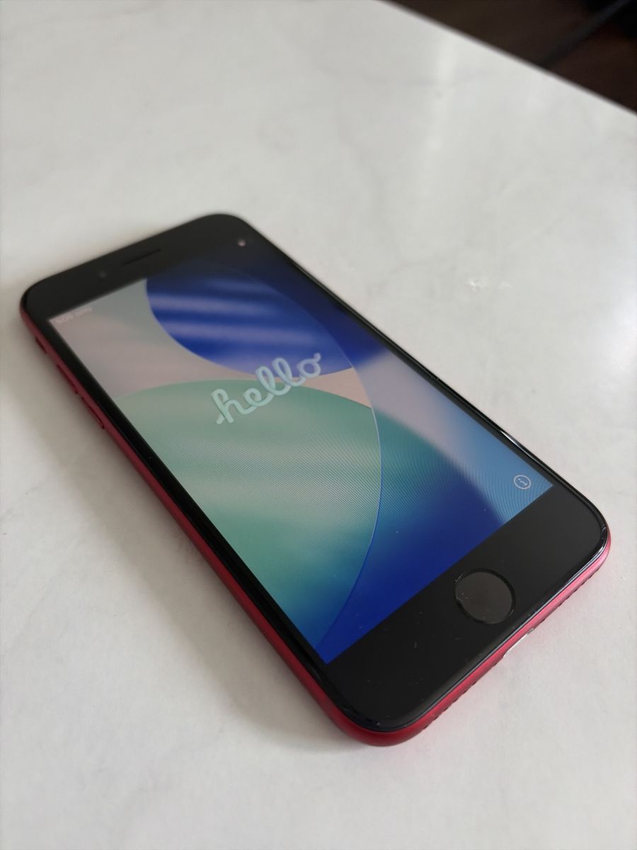 iPhone SE 64 GB Red