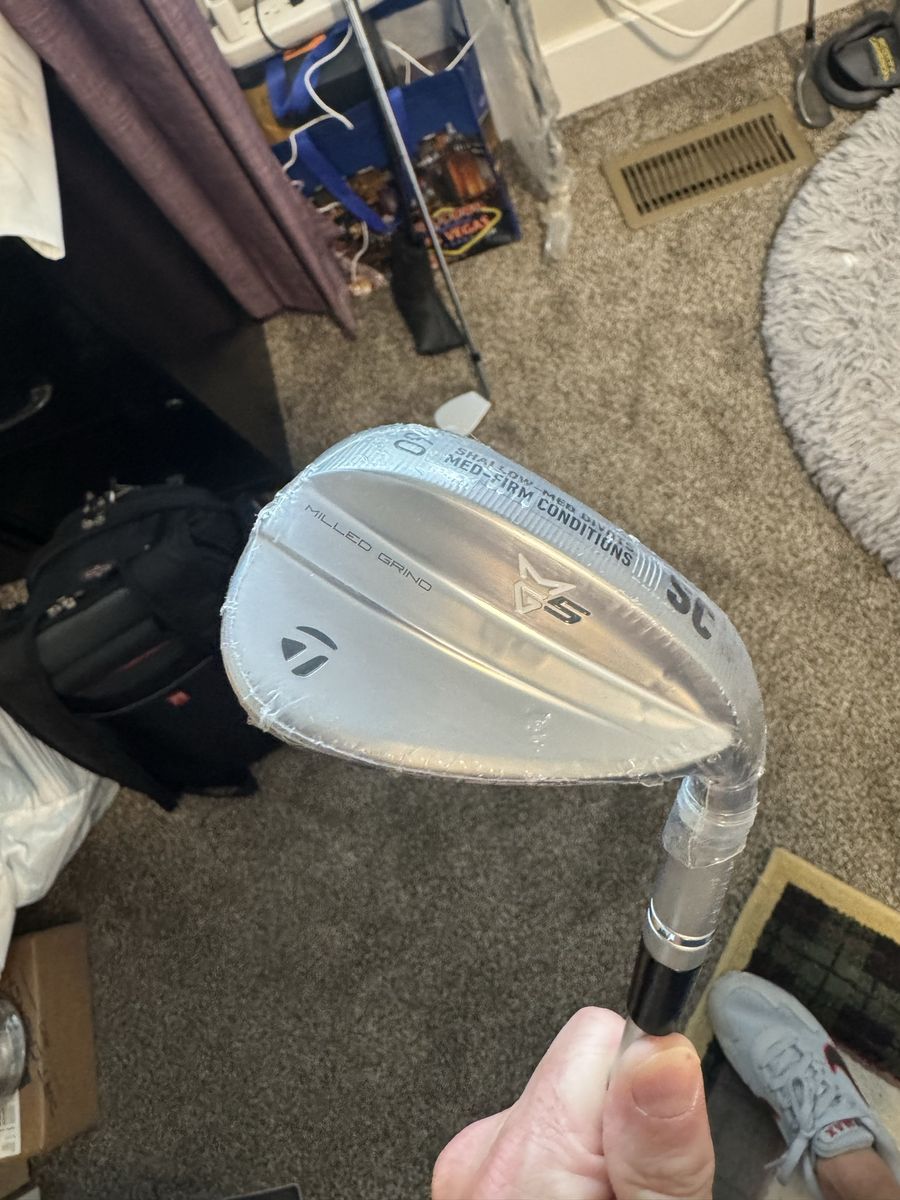 New TaylorMade Milled Grind 3 MG3 60 Degree SC-09 Wedge Golf Club with golf prose wrap grip