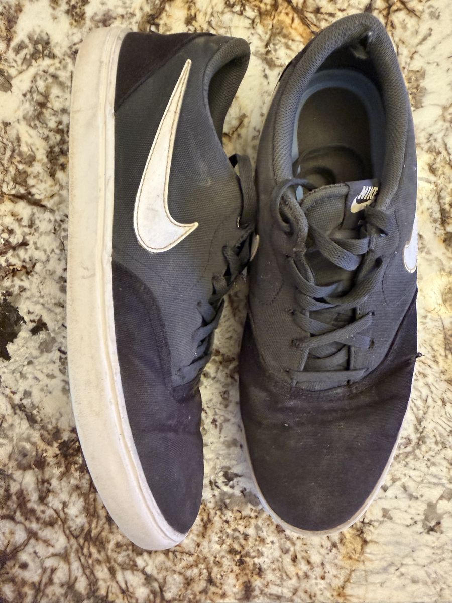 Nike Men's Black/White Canvas Low Top Casual Sneakers - Size 11