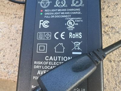 Jetson charger for Hoverboard 100-240V