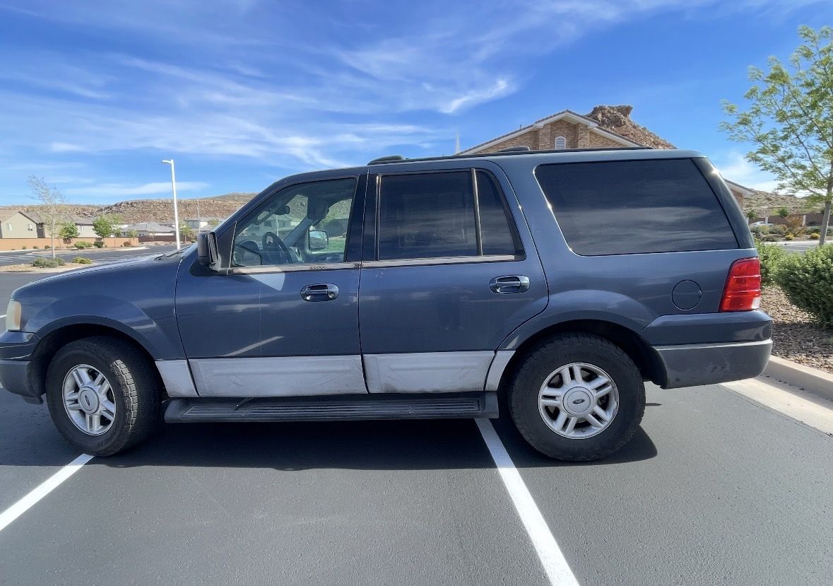 2004 Ford Expedition XLT sport