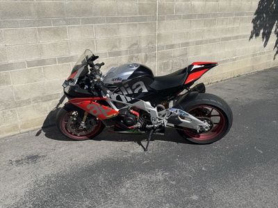 Aprilia RSV4 2017