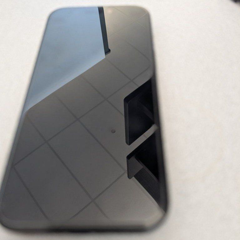iPhone 15 like new unlocked 99% battery