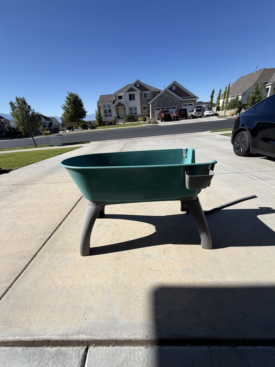 Booster bath- dog bath
