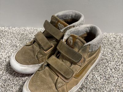 Kid’s vans boots