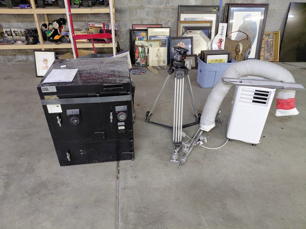 Main image 6