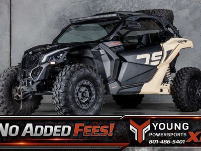 2022 Can-Am® Maverick X3 DS Turbo Desert Tan & Carbon Black