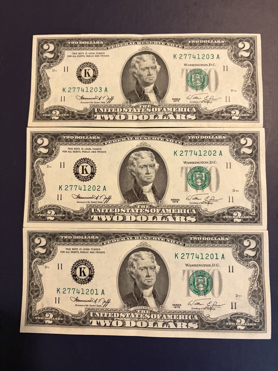 $2 bills