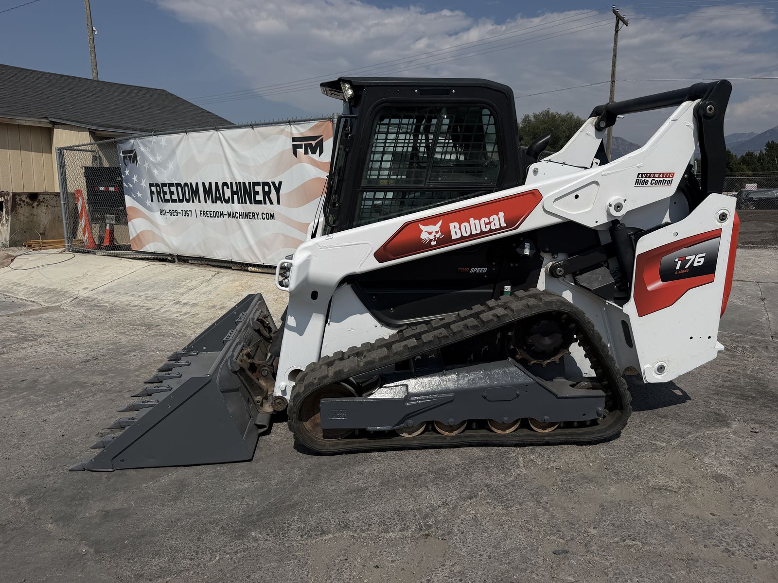 2021 Bobcat T76 Skid Steer Loader Tractor