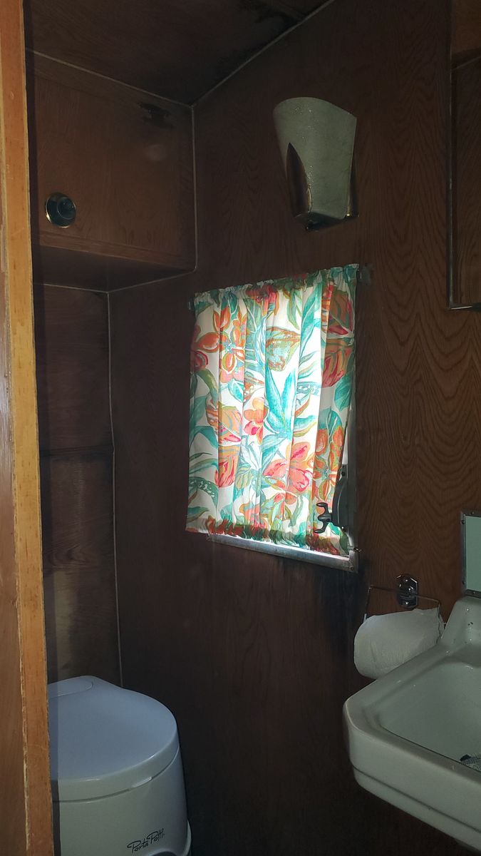 Main image 8