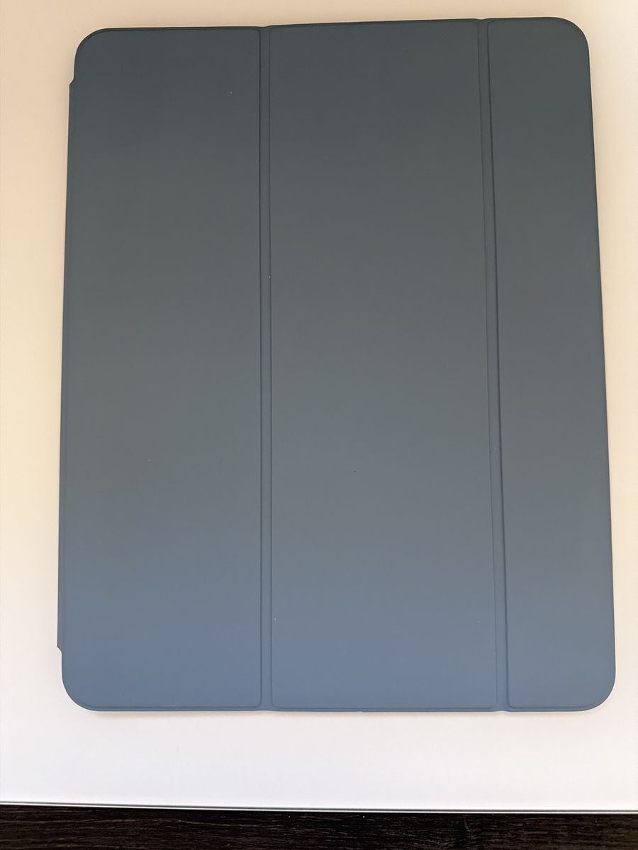 Apple iPad Pro 13 inch Smart Folio