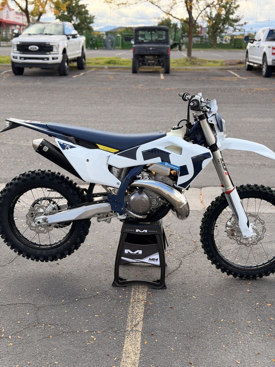 2026 Husqvarna TE300 Dirtbike
