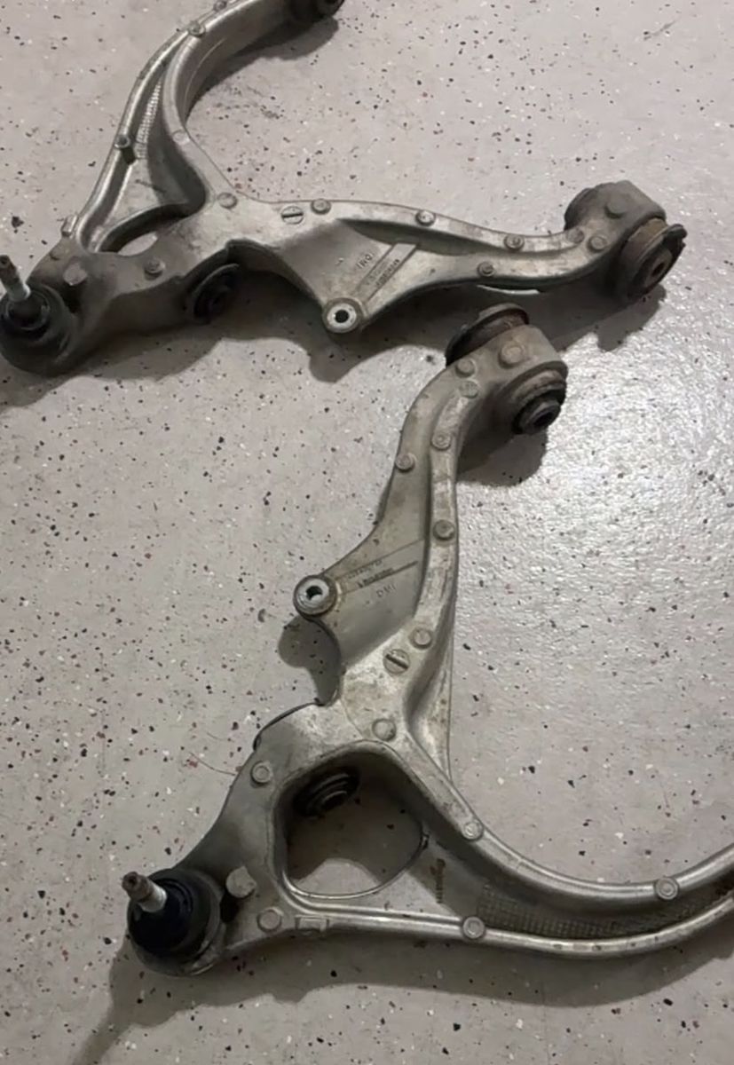 2014 Ram 1500 Lower Control Arms