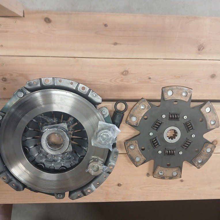 10 inch 10 spline Ford clutch