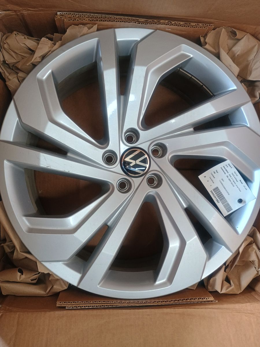 2021-2023 VW Atlas wheel