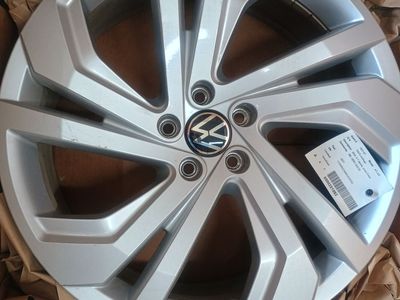 2021-2023 VW Atlas wheel