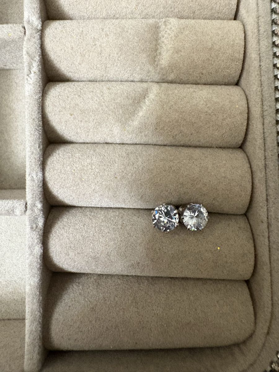 Sparkling Silver-Tone Round Cut Cubic Zirconia Stud Earrings, Hypoallergenic